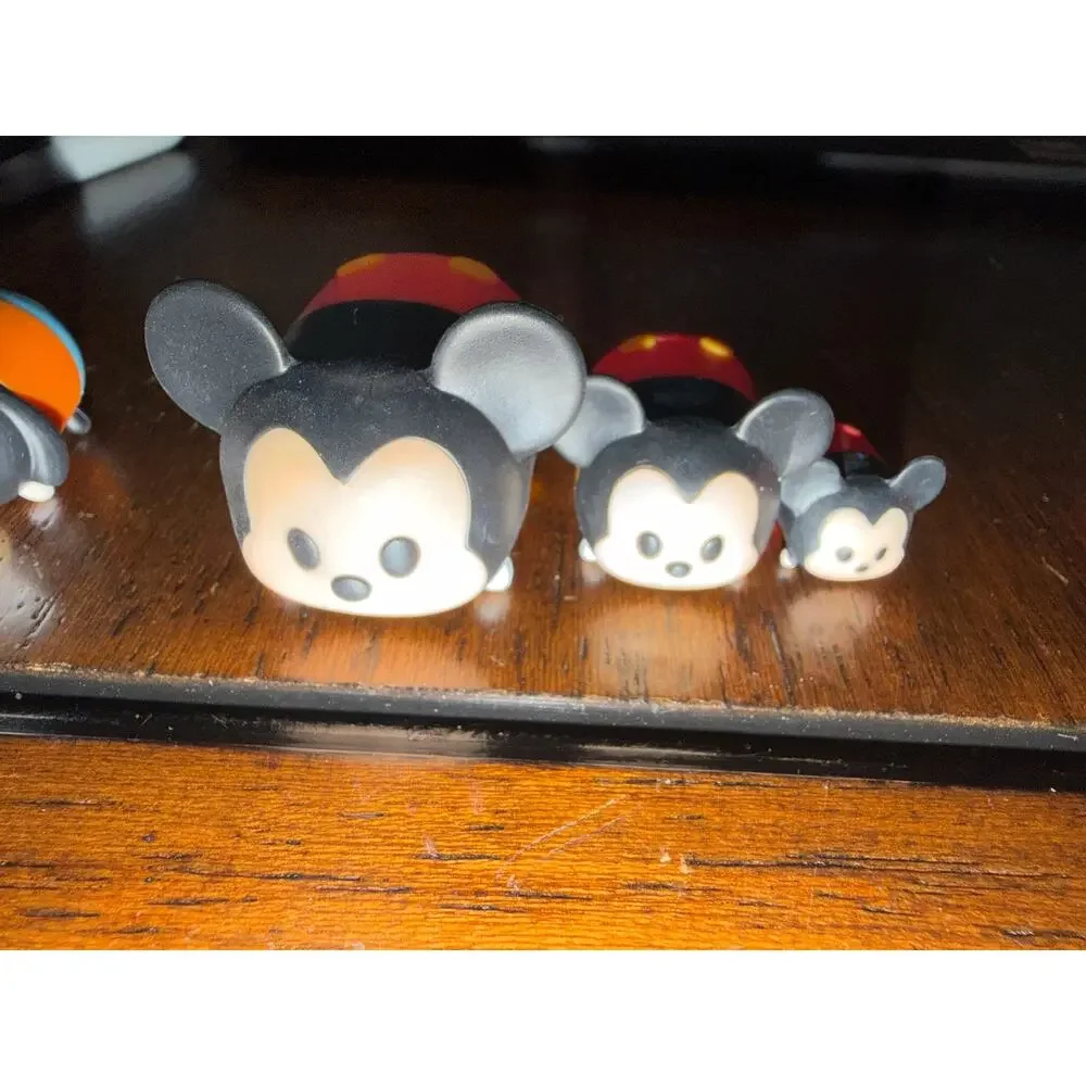 Disney Tsum Tsums Mickey Christmas Disney Store Special Edition & Lot of 13